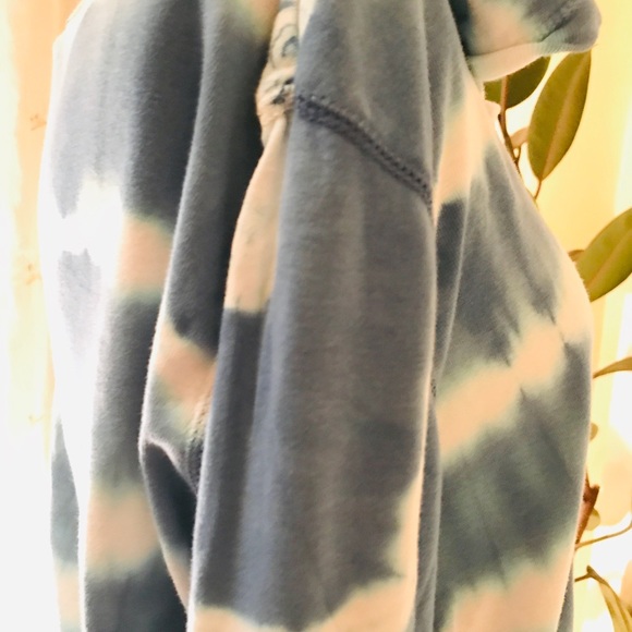 SOLD - Tye Dye! Light Blue & White Tye Dye Hoodie - Picture 7 of 8